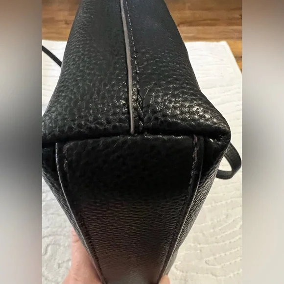 Liz Claiborne Crossbody Handbag Black Faux Pebble Leather
Shoulder Bag - EUC - Picture 6 of 16